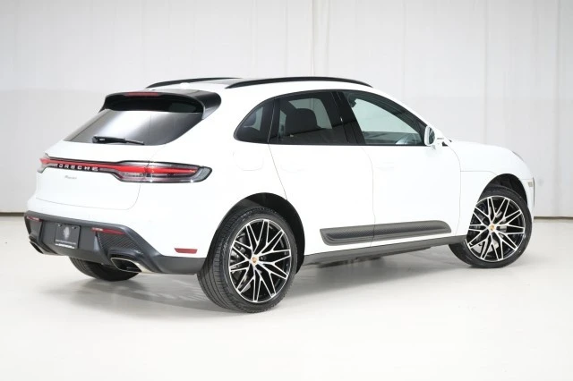 2023 Porsche Macan - Image 11 of 21