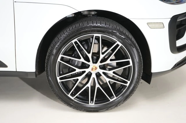 2023 Porsche Macan - Image 21 of 21