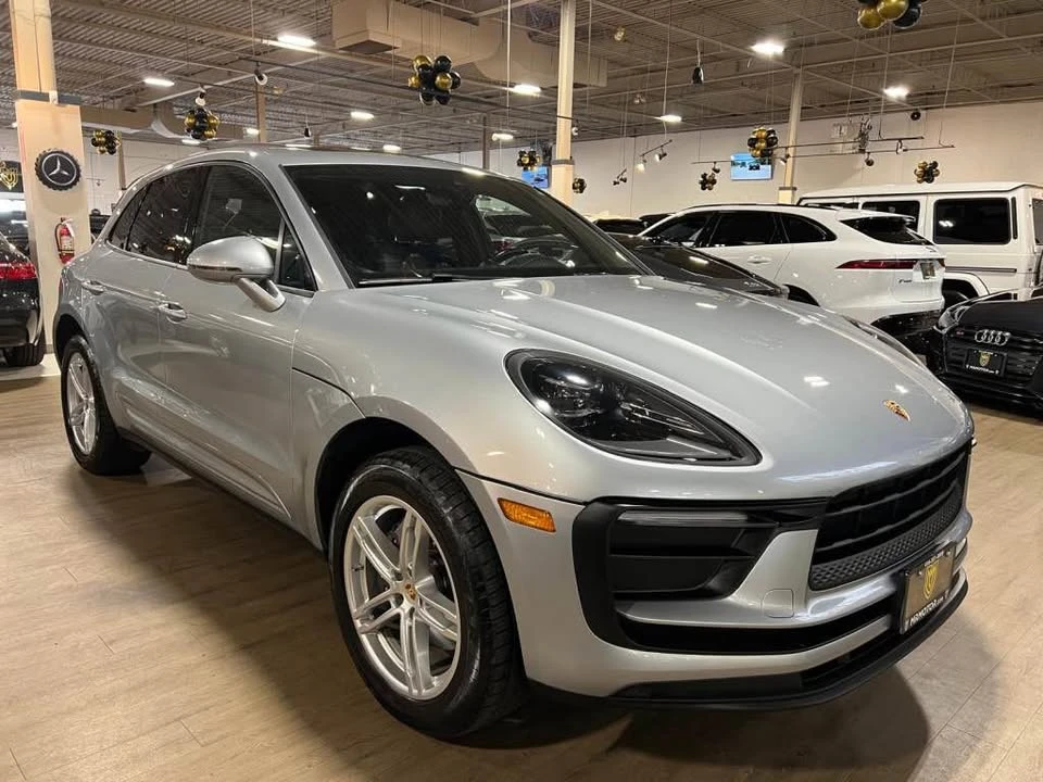 2023 Porsche Macan - Image 6 of 16