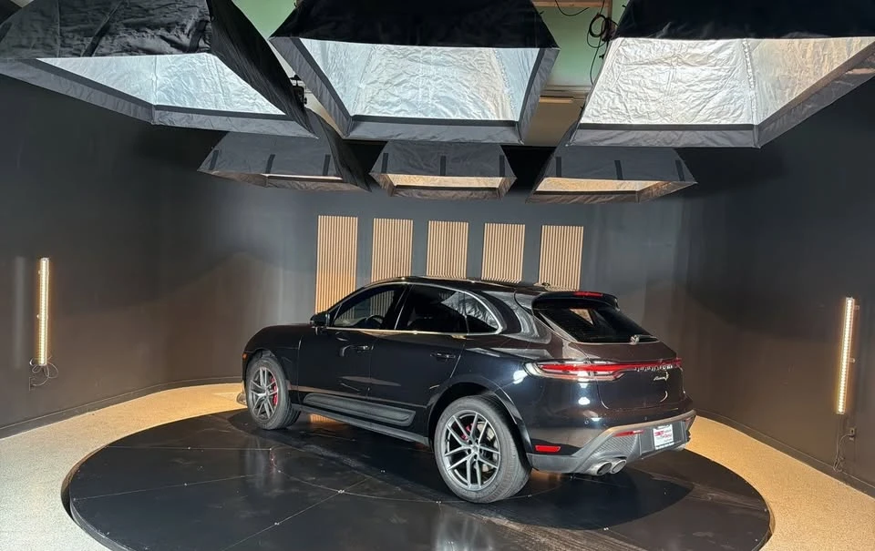 2023 Porsche Macan S - Image 3 of 11