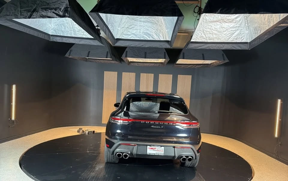 2023 Porsche Macan S - Image 4 of 11