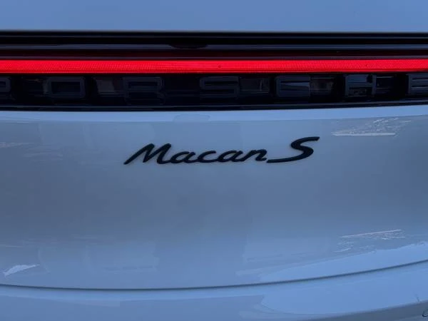 2023 Porsche Macan S - Image 9 of 15