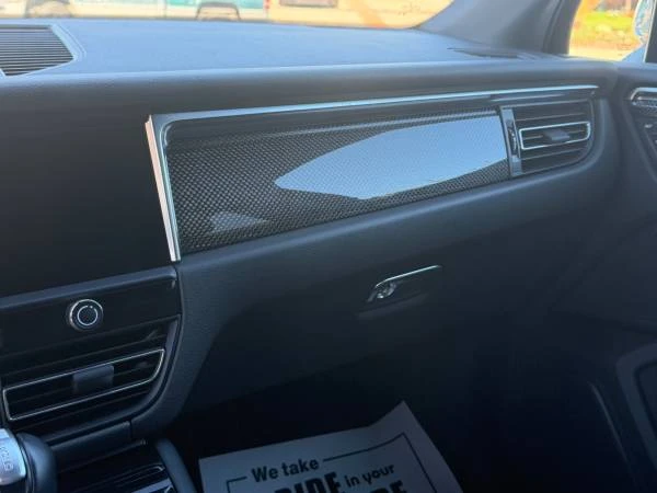 2023 Porsche Macan S - Image 12 of 15