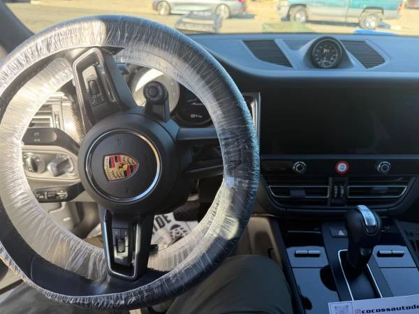 2023 Porsche Macan S - Image 10 of 15