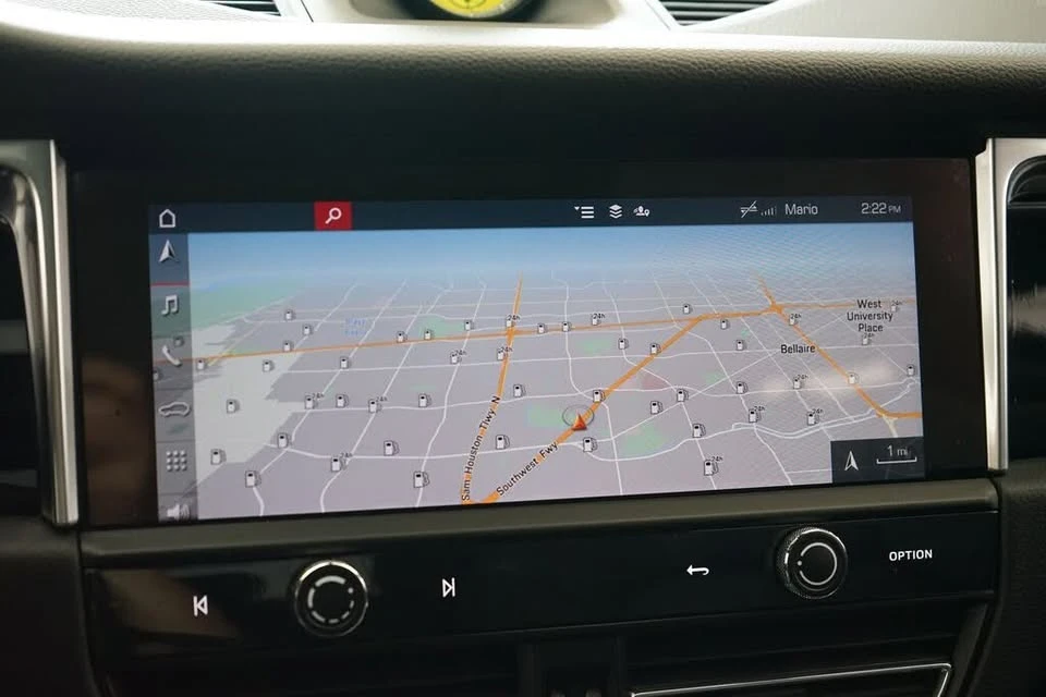 2023 Porsche Macan S - Image 14 of 20