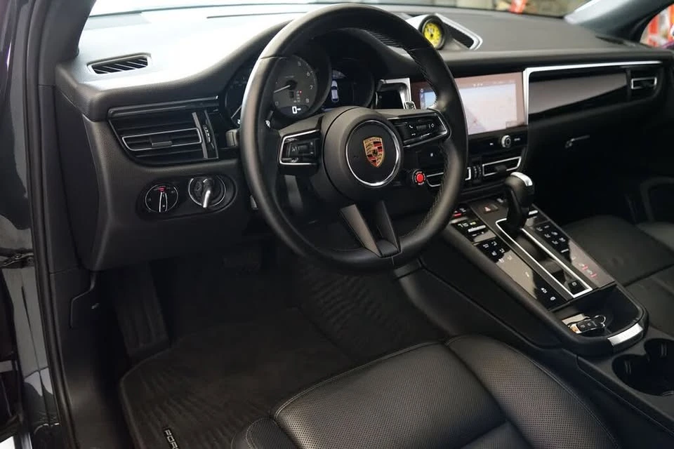 2023 Porsche Macan S - Image 8 of 20
