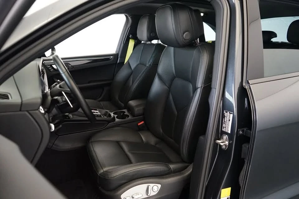 2023 Porsche Macan S - Image 9 of 20