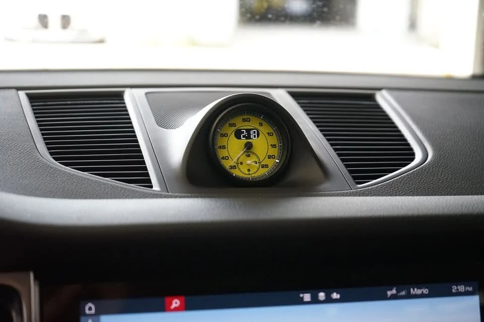 2023 Porsche Macan S - Image 17 of 20