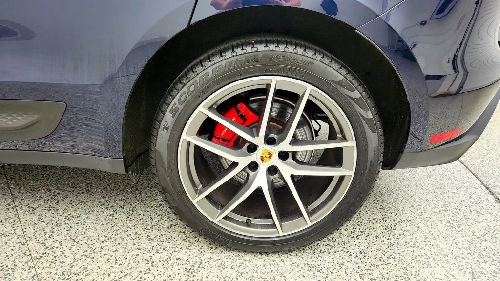 2023 Porsche Macan S - Image 9 of 27