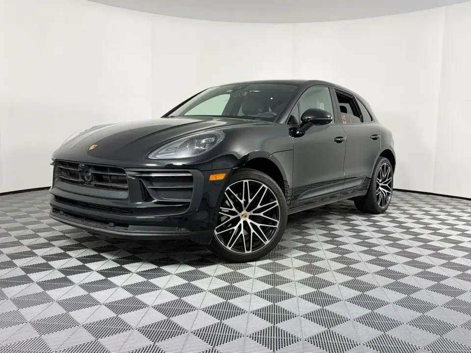 2023 Porsche Macan S - Image 12 of 13