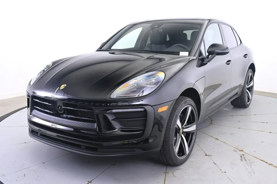 2023 Porsche Macan S - Image 9 of 13