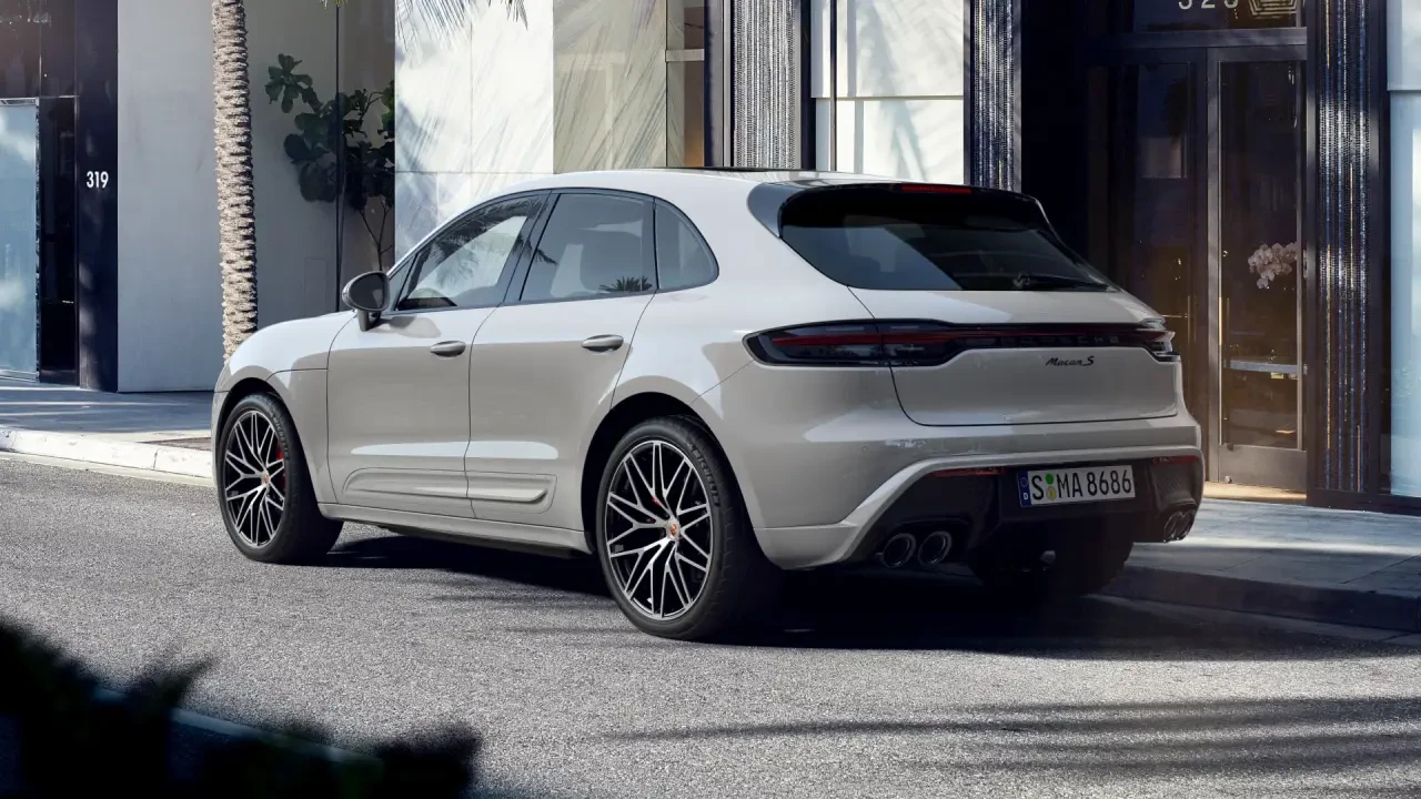 2023 Porsche Macan S - Image 3 of 13
