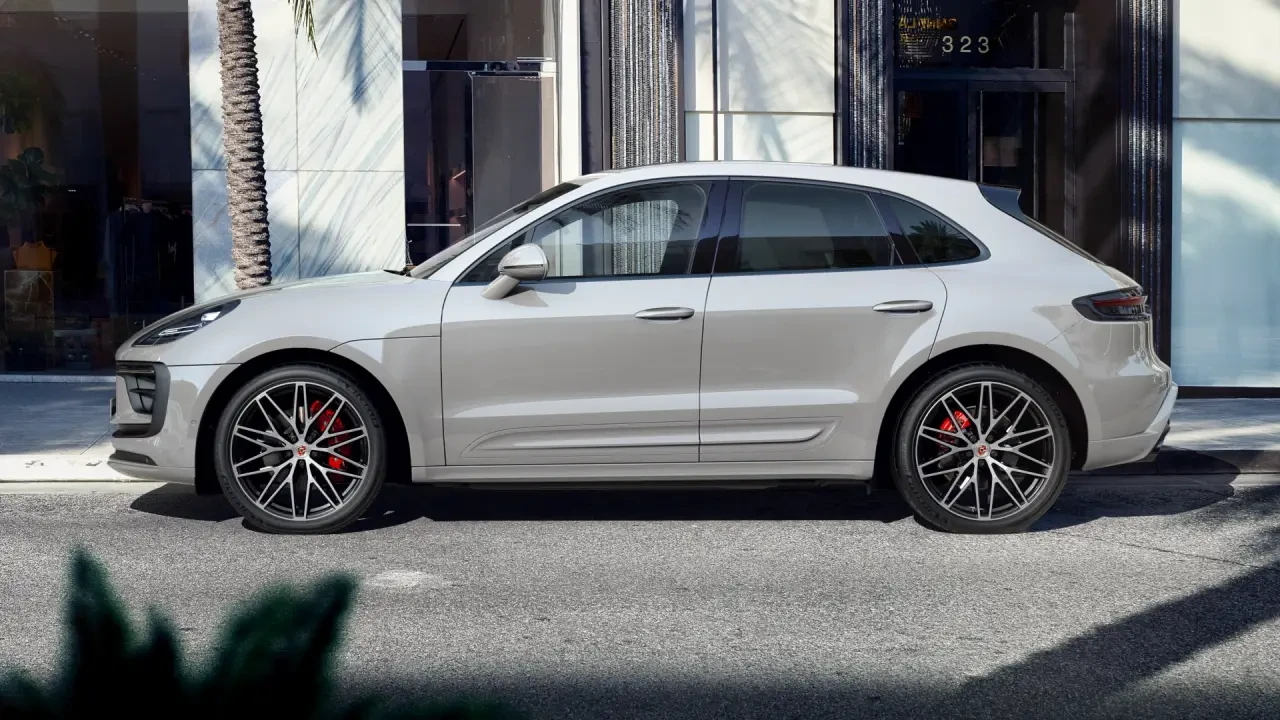 2023 Porsche Macan S - Image 2 of 13
