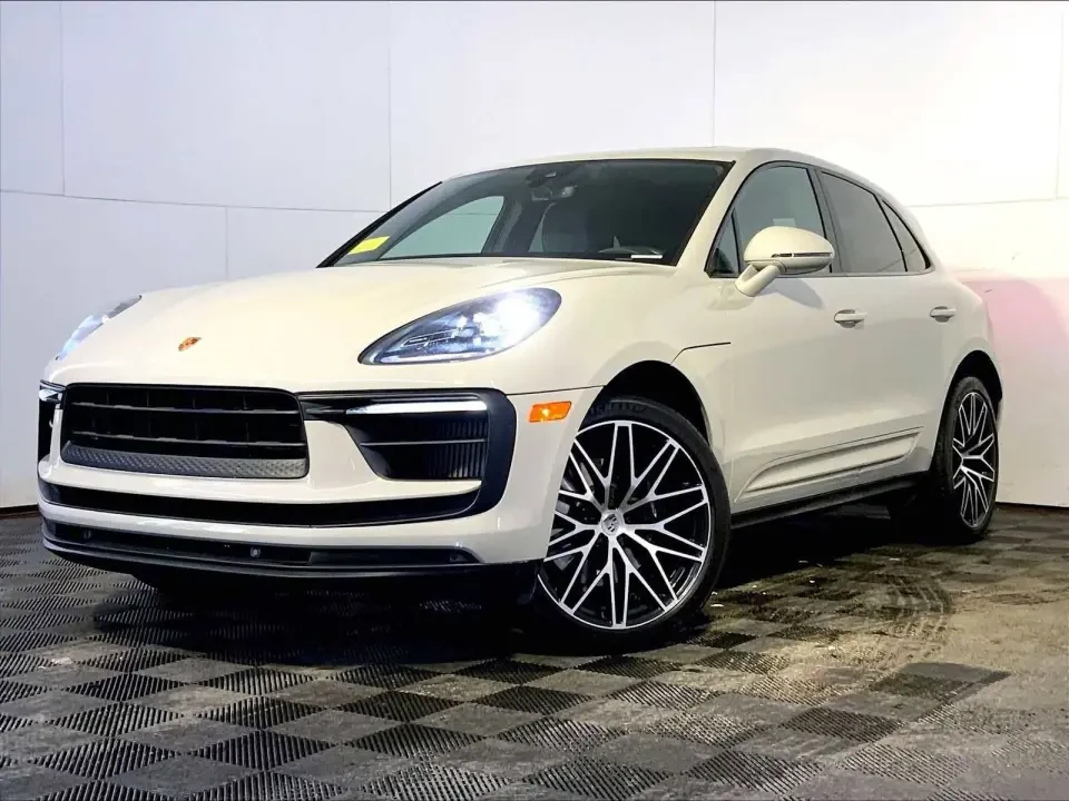 2023 Porsche Macan S - Image 11 of 13