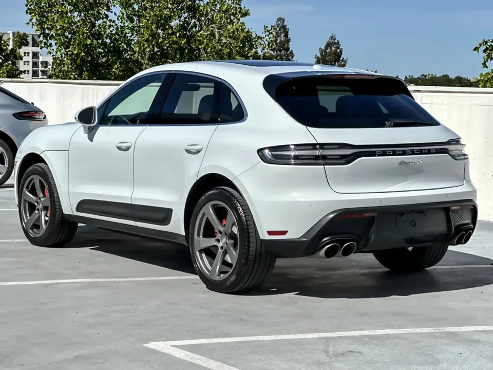 2023 Porsche Macan S - Image 3 of 10
