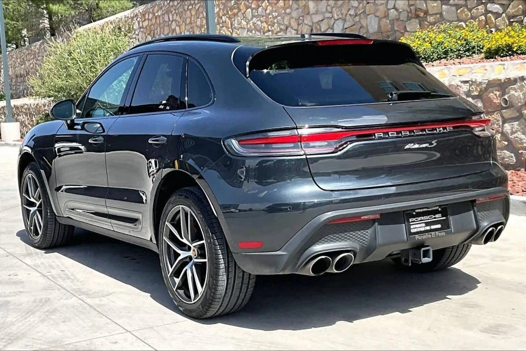 2023 Porsche Macan S - Image 3 of 5