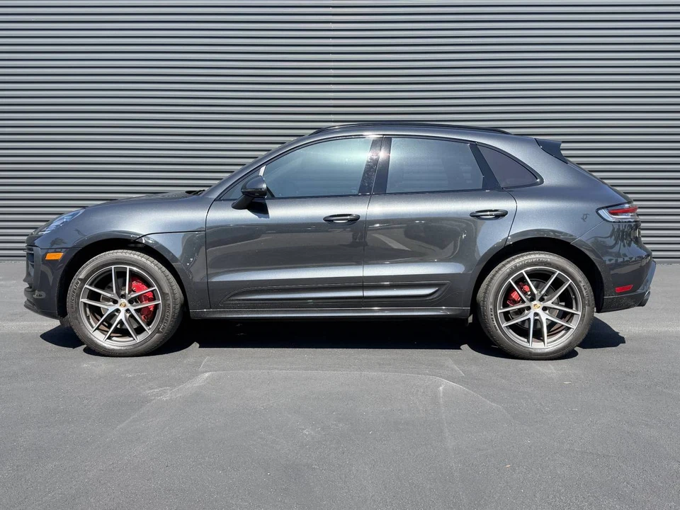 2023 Porsche Macan S - Image 2 of 5
