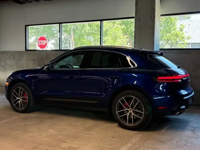 2023 Porsche Macan S - Image 14 of 31