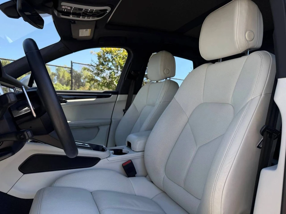 2023 Porsche Macan S - Image 5 of 5