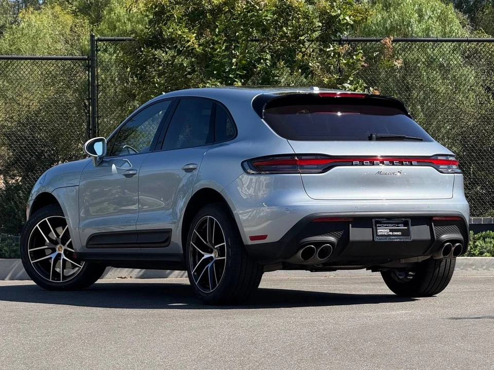 2023 Porsche Macan S - Image 3 of 5