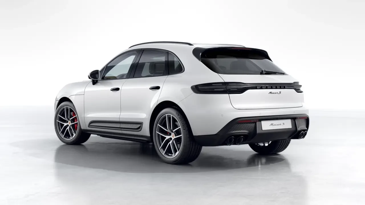 2023 Porsche Macan S - Image 24 of 30
