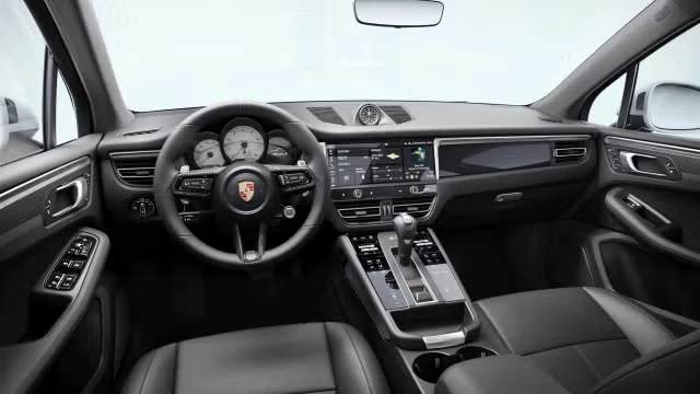 2023 Porsche Macan S - Image 26 of 30