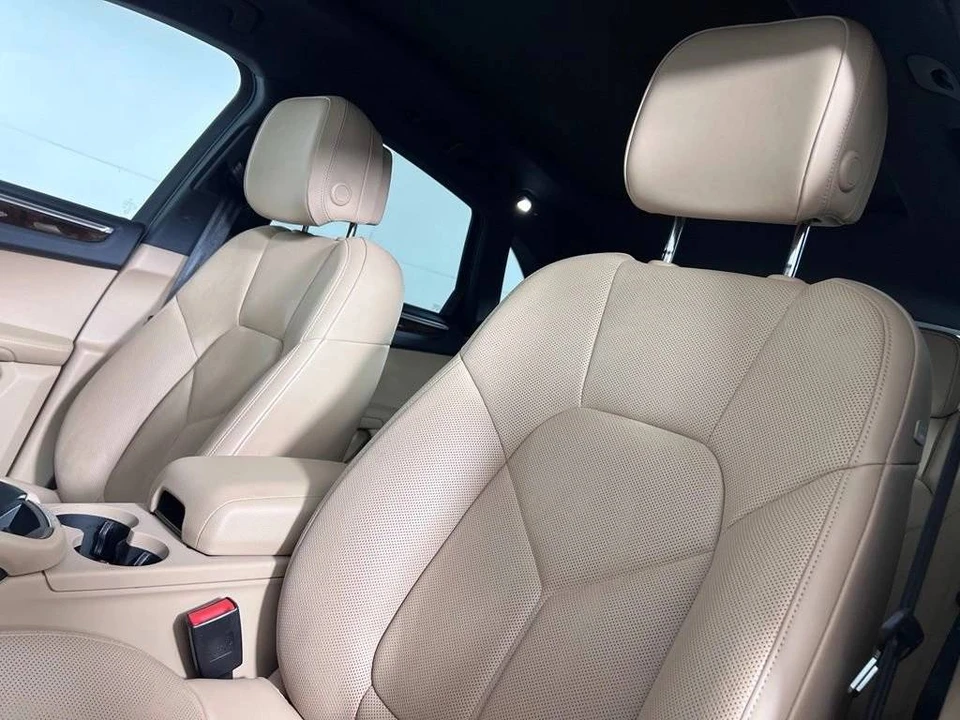 2023 Porsche Macan S - Image 5 of 5