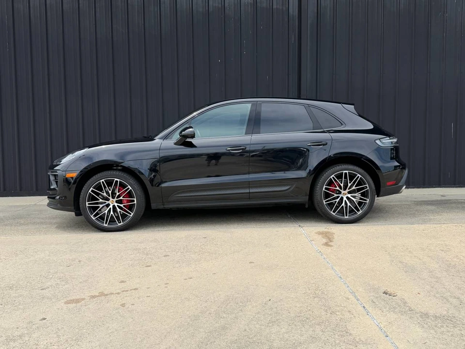 2023 Porsche Macan S - Image 2 of 5