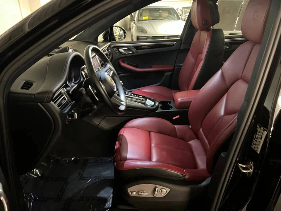 2023 Porsche Macan S - Image 5 of 5
