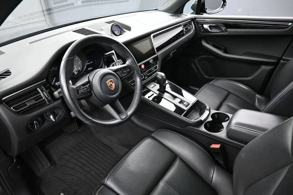 2023 Porsche Macan S - Image 4 of 5
