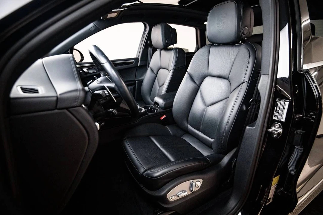 2023 Porsche Macan S - Image 5 of 5