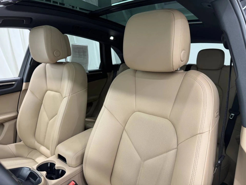2023 Porsche Macan S - Image 5 of 5