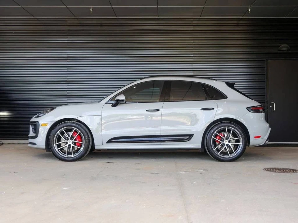 2023 Porsche Macan S - Image 2 of 5