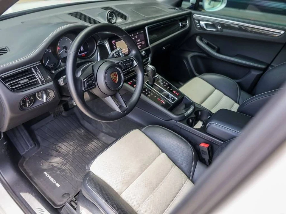 2023 Porsche Macan S - Image 4 of 5
