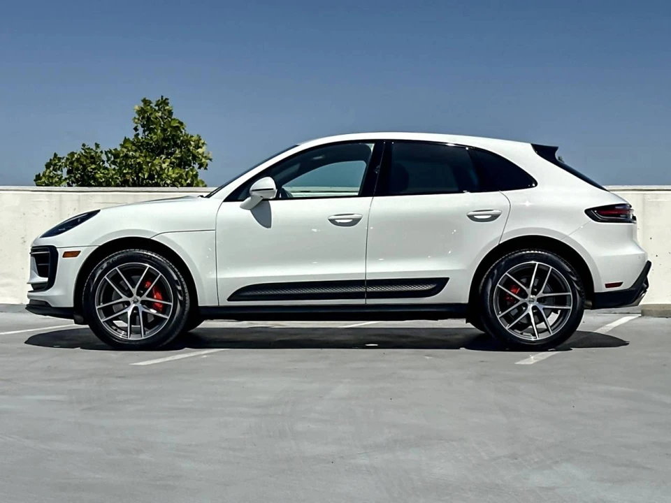 2023 Porsche Macan S - Image 2 of 5