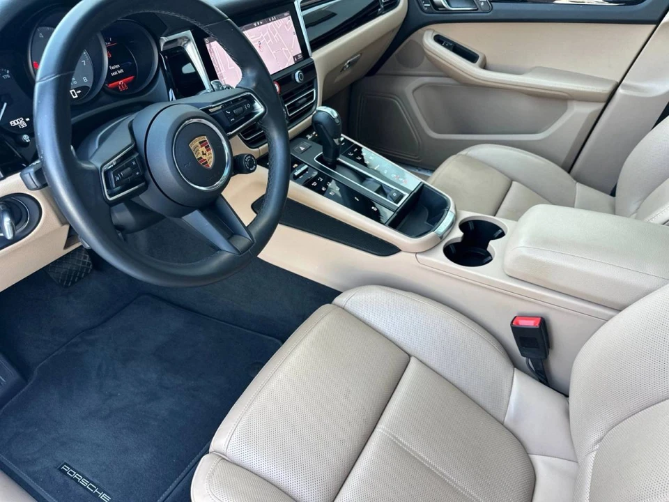 2023 Porsche Macan S - Image 4 of 5