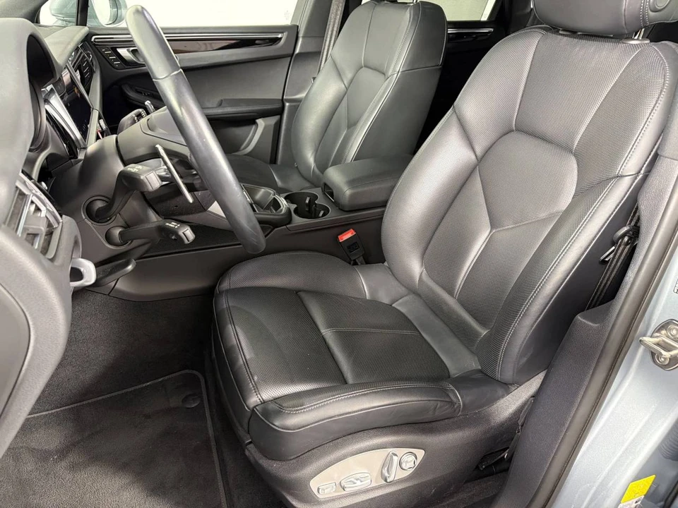2023 Porsche Macan S - Image 5 of 5