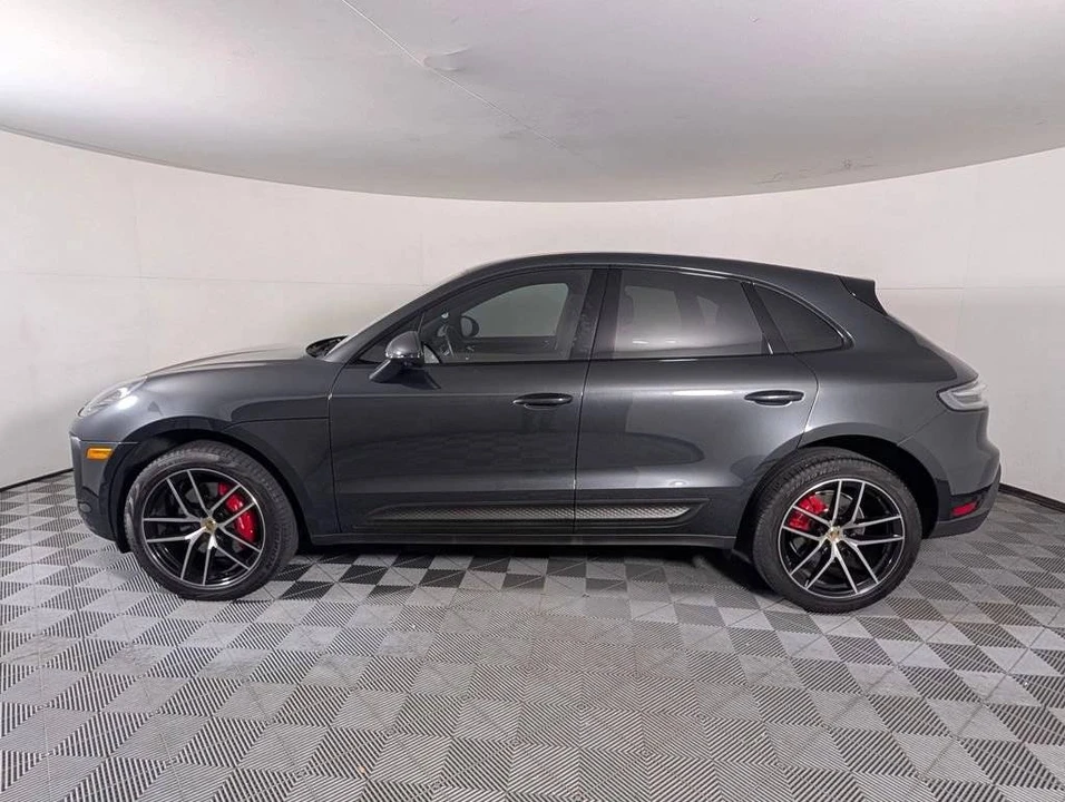 2023 Porsche Macan S - Image 2 of 5