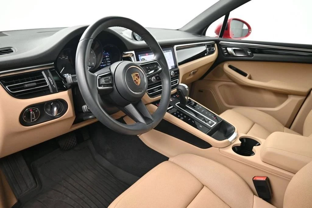 2023 Porsche Macan S - Image 4 of 5