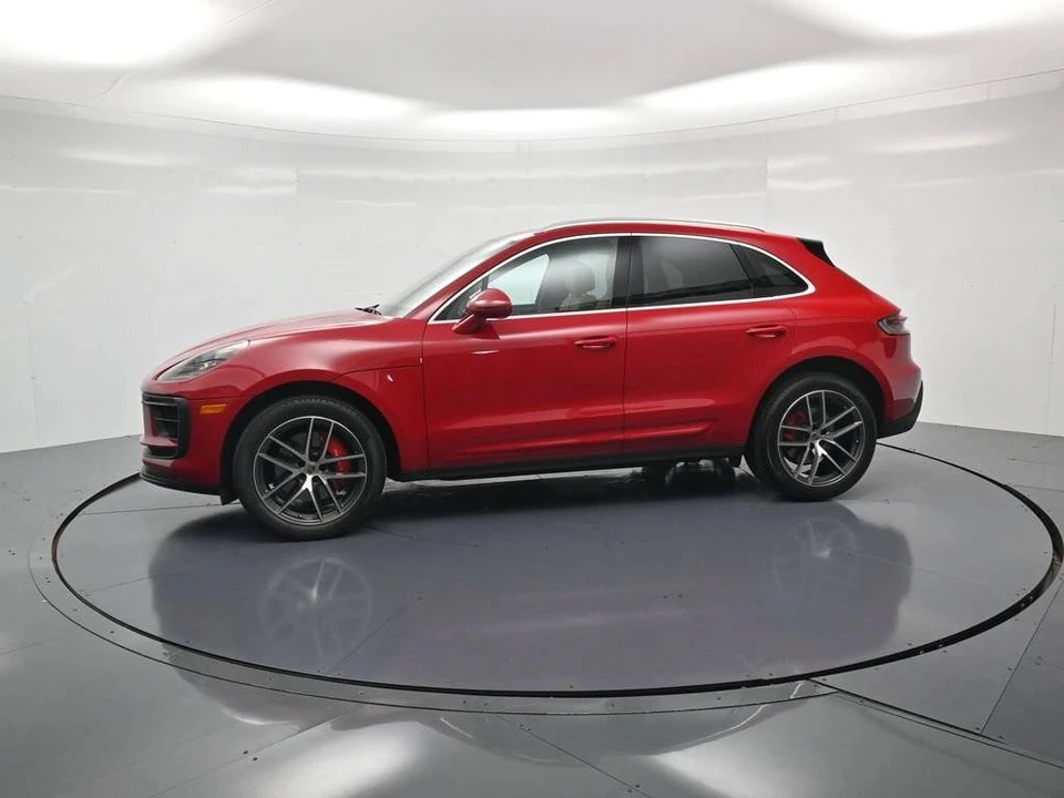 2023 Porsche Macan S - Image 2 of 5
