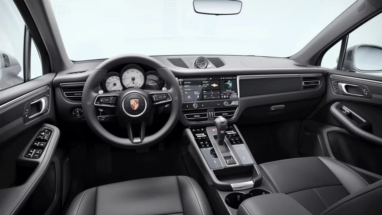 2023 Porsche Macan S - Image 28 of 30