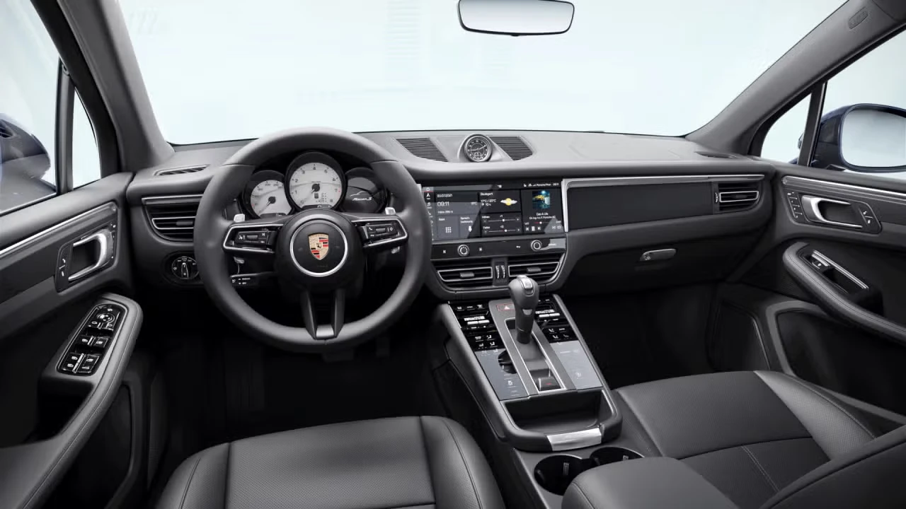 2023 Porsche Macan S - Image 28 of 30