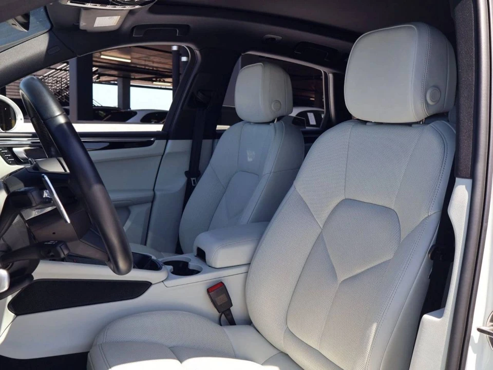 2023 Porsche Macan S - Image 5 of 5