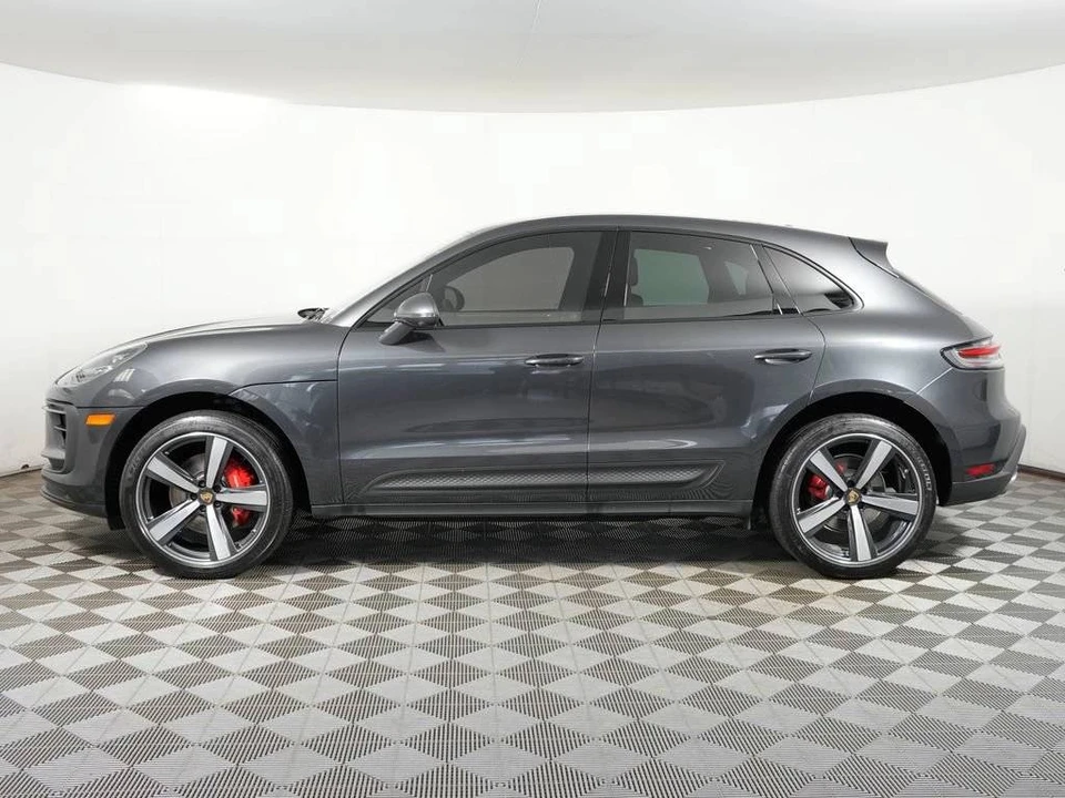 2023 Porsche Macan S - Image 2 of 5