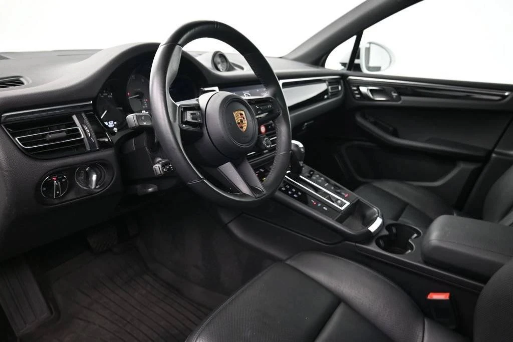 2023 Porsche Macan S - Image 4 of 5