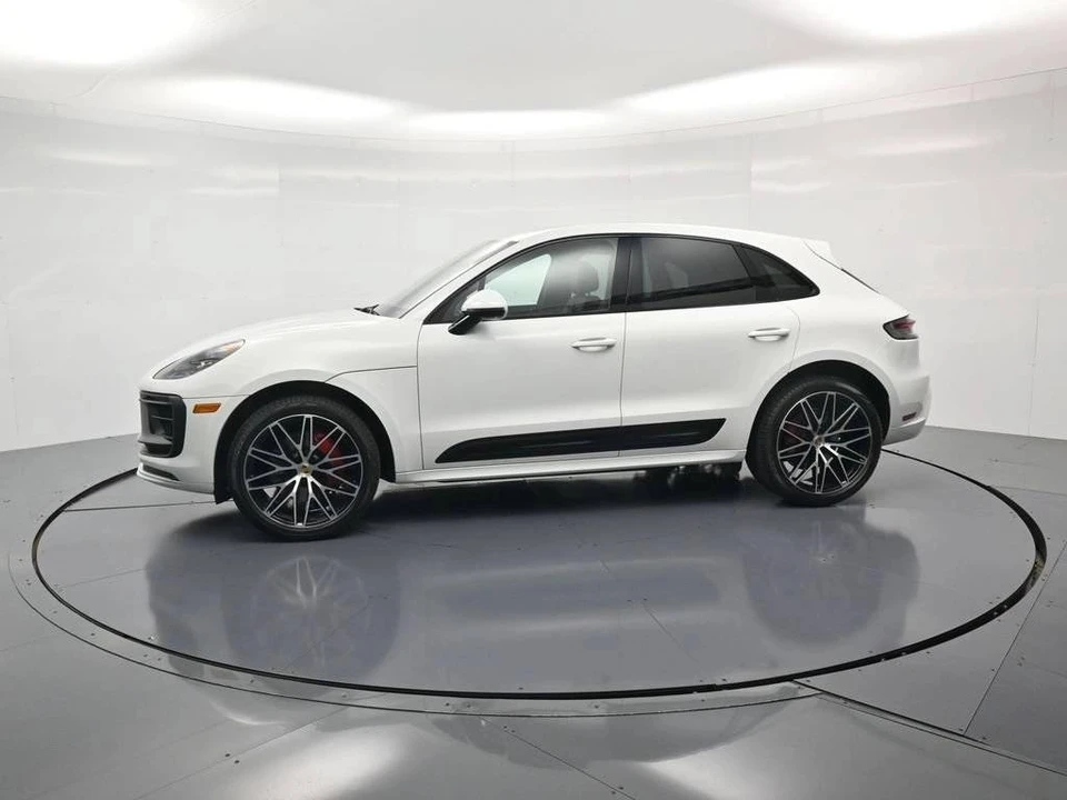 2023 Porsche Macan S - Image 2 of 5