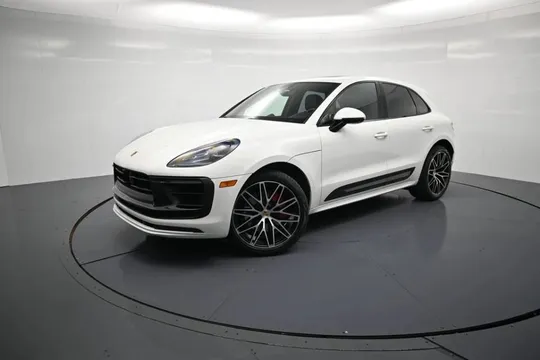 2023 Porsche Macan S