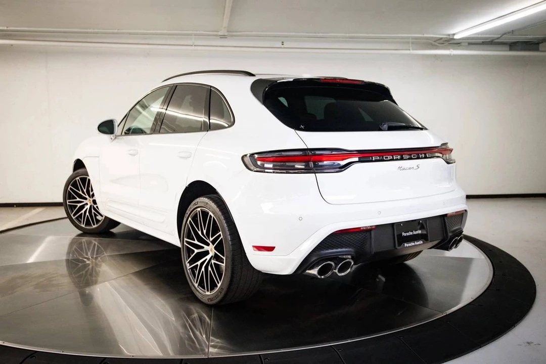2023 Porsche Macan S - Image 3 of 5