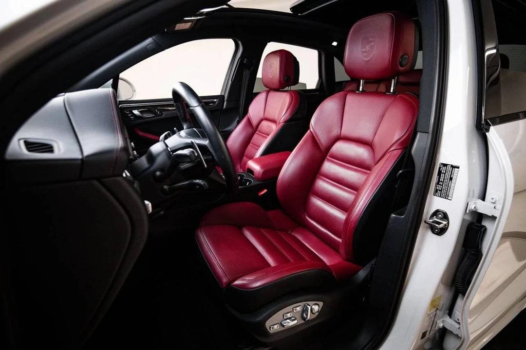 2023 Porsche Macan S - Image 5 of 5