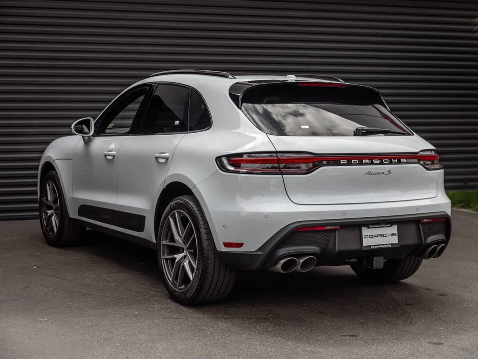 2023 Porsche Macan S - Image 3 of 5